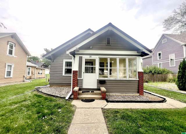 Property at 20 S Harvard St, Vermillion, SD 57069, 4 beds, 2 baths