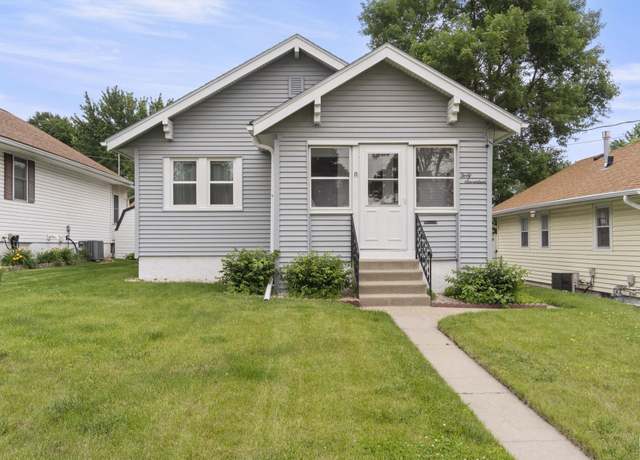 Property at 4017 Ridge Ave, Sioux City, IA 51106, 2 beds, 2 baths