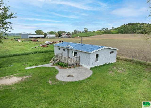 Property at 30596 Co Hwy E 16, Ticonic, IA 51010, 3 beds, 1 bath