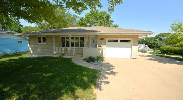 Photo of 2100 Helmer St, Sioux City, IA 51103