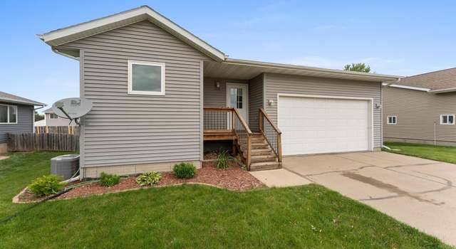 Photo of 1210 Madison St, Vermillion, SD 57069