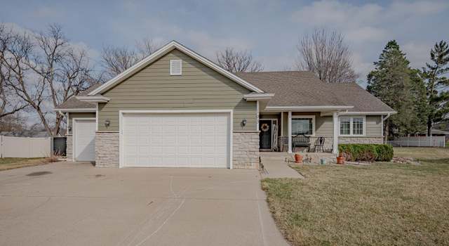 Photo of 103 W Creek Dr, Lawton, IA 51030