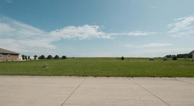 Photo of 1541 Sunrise Trl, Sioux Center, IA 51250