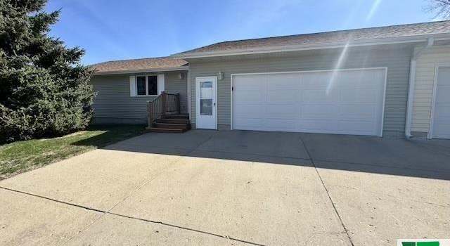 Photo of 604 S Park Pl, Elk Point, SD 57025