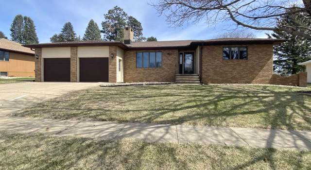 Photo of 540 Park Ct, Lemars, IA 51031