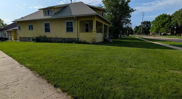 Photo of 722 Washington Ave, Sheldon, IA 51201