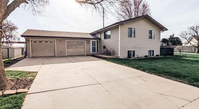 Photo of 803 Pine Circle Dr, Wakefield, NE 68784