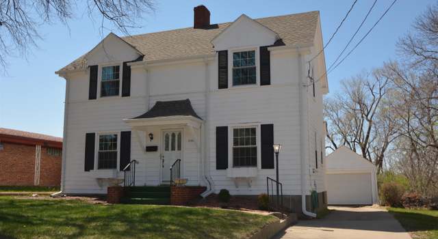 Photo of 2805 Summit St, Sioux City, IA 51104