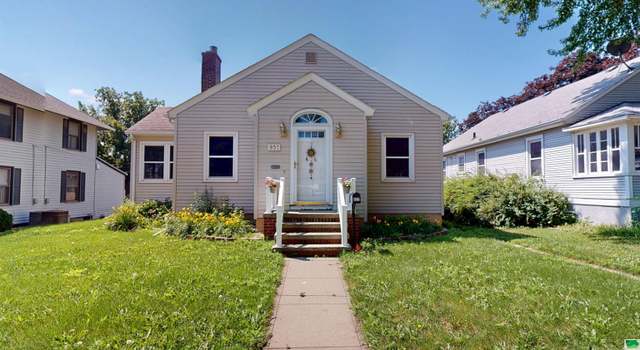 Photo of 937 W Cedar St, Cherokee, IA 51012