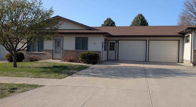 Photo of 2405 E 3rd St, Sheldon, IA 51201