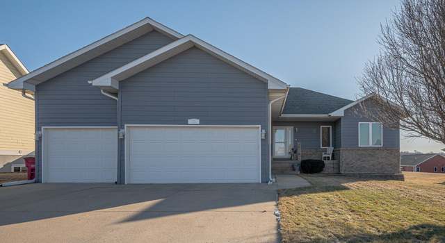 Photo of 131 W Creek Dr, Lawton, IA 51030