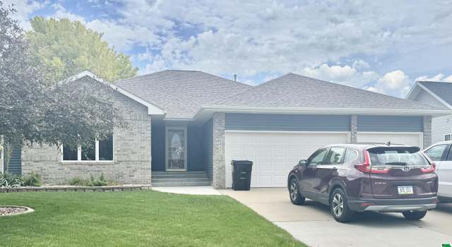 Photo of 417 Barrington Dr, Sergeant Bluff, IA 51054