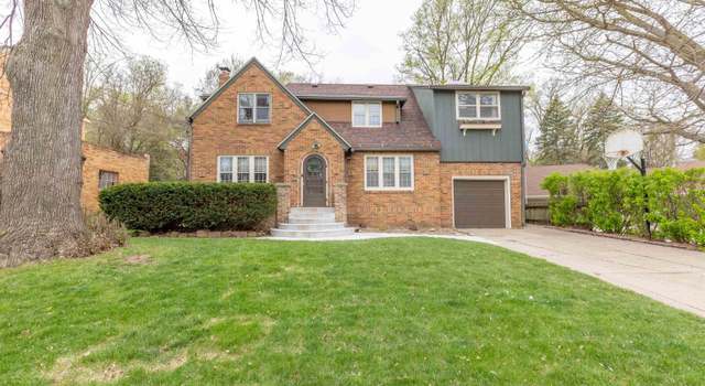 Photo of 3055 Valley Dr, Sioux City, IA 51104