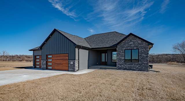 Photo of 3440 Walnut Ln, South Sioux City, NE 68776