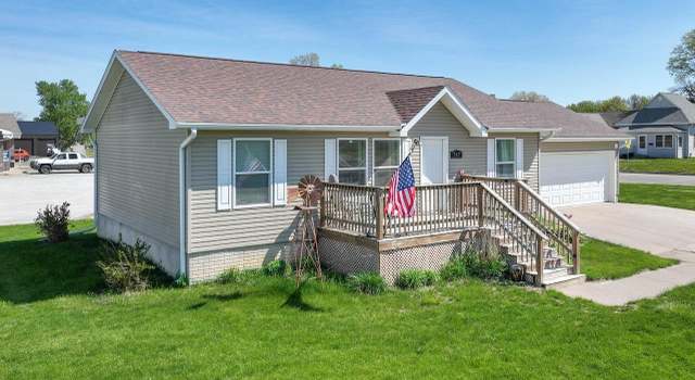 Photo of 307 Walnut St, Mapleton, IA 51034
