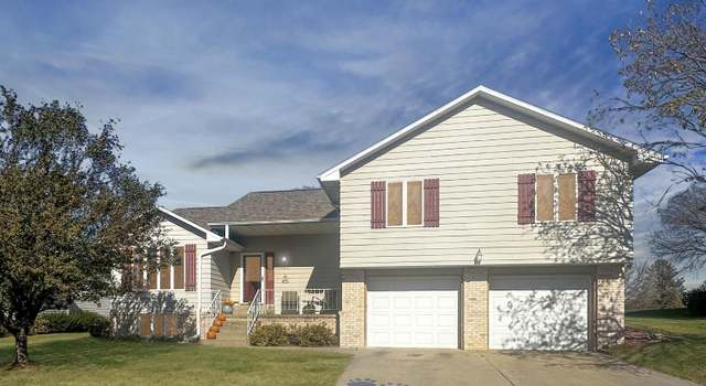 Photo of 725 Carol Dr, Moville, IA 51039