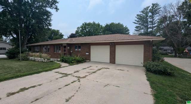 Photo of 1165 S Main Ave, Sioux Center, IA 51250