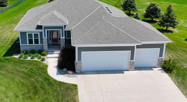Photo of 823 Brookside Dr, Jefferson, SD 57038
