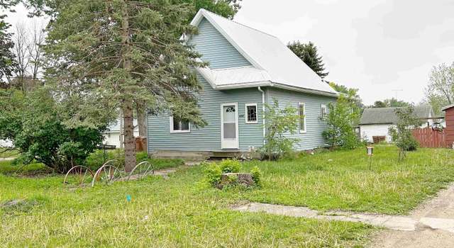 Photo of 229 W 2nd St, Newell, IA 50568
