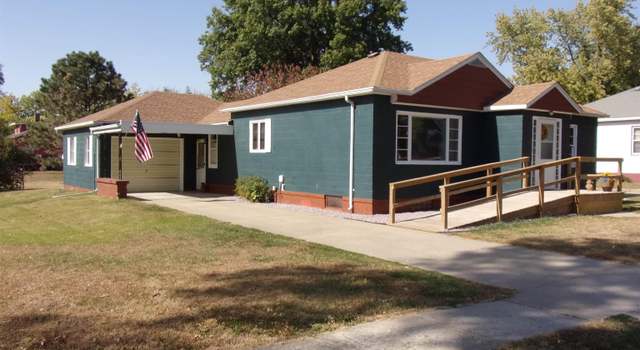 Photo of 1511 Avenue I, Hawarden, IA 51023