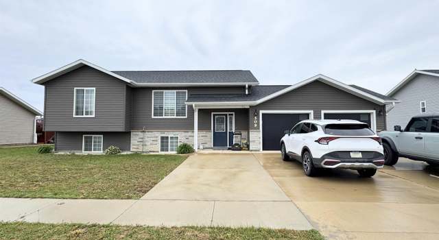 Photo of 509 Magnolia Ln, Storm Lake, IA 50588