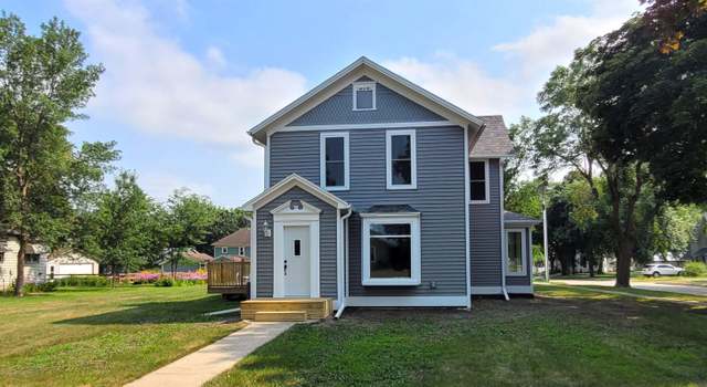 Photo of 411 W 5th St, Sanborn, IA 51248