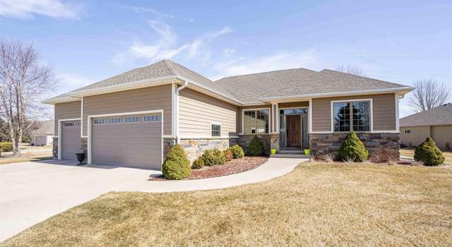 Photo of 437 Riviera Cr Cir, Dakota Dunes, SD 57409