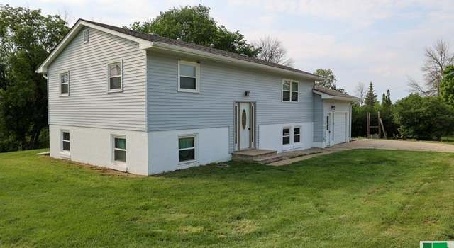 Photo of 906 Riverview Dr, Sioux Rapids, IA 50585
