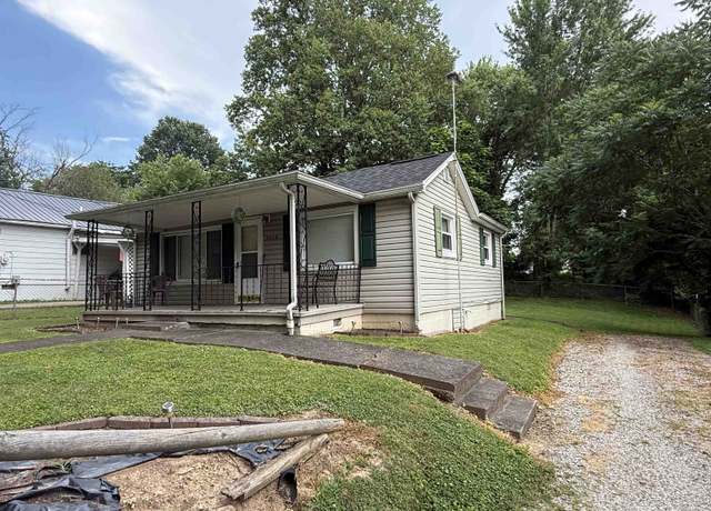 Property at 2416 Boone St, Ashland, KY 41101, 2 beds, 1 bath