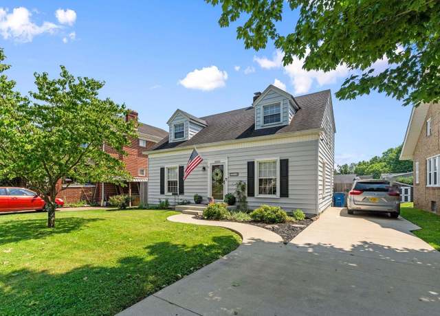 Property at 3918 Gartin Ave, Ashland, KY 41101, 3 beds, 2.5 baths
