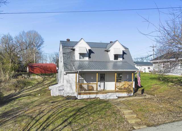 Property at 1404 Johnson Street St, Ashland, KY 41101, 3 beds, 1.5 baths