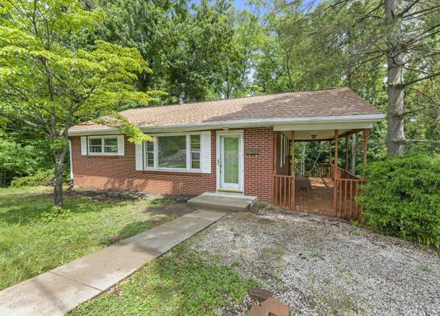Property at 2640 W Grove Street St, Ashland, KY 41101, 3 beds, 1 bath