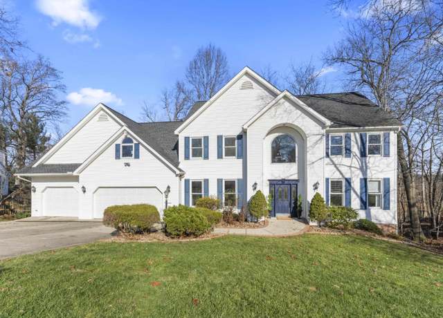 Property at 138 Partridge Drive Dr, Russell, KY 41169, 6 beds, 4.5 baths