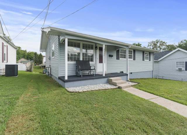 Property at 2332 Sellars Street St, Ashland, KY 41101, 3 beds, 1.5 baths