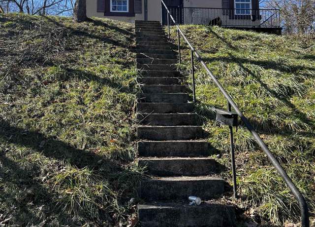 Property at 407 Avondale Road Rd, Huntington, WV 25705, 2 beds, 1 bath