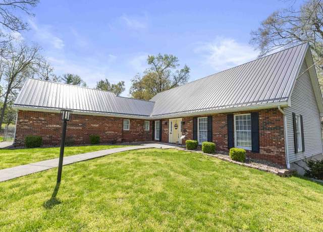 Property at 2504 Oaklawn Ct, Ashland, KY 41101, 4 beds, 3.5 baths