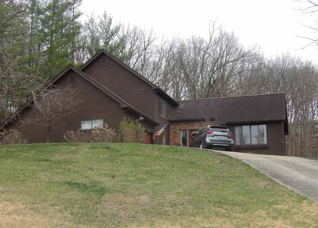 Property at 1556 Eagle Dr, Ashland, KY 41102, 5 beds, 2.5 baths