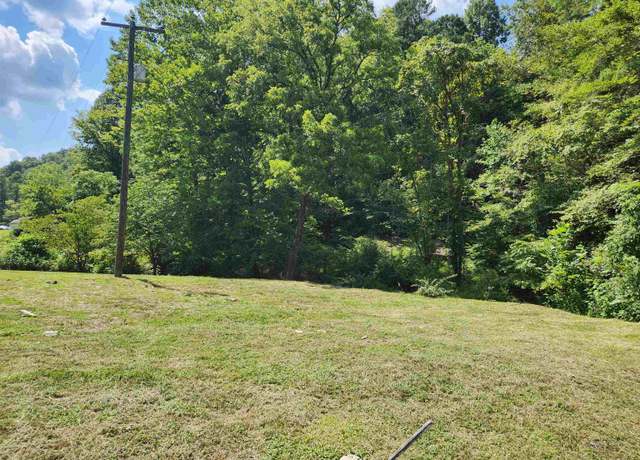 Property at 4404 Ky-40 State Highway, Staffordsville, KY 41256