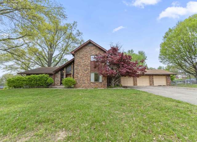 Property at 1453 Fairway Drive Dr, Ashland, KY 41101, 4 beds, 3 baths