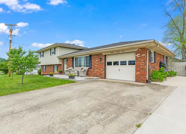 Property at 1477 W Calumet Dr, Worthington, KY 41183, 3 beds, 2 baths