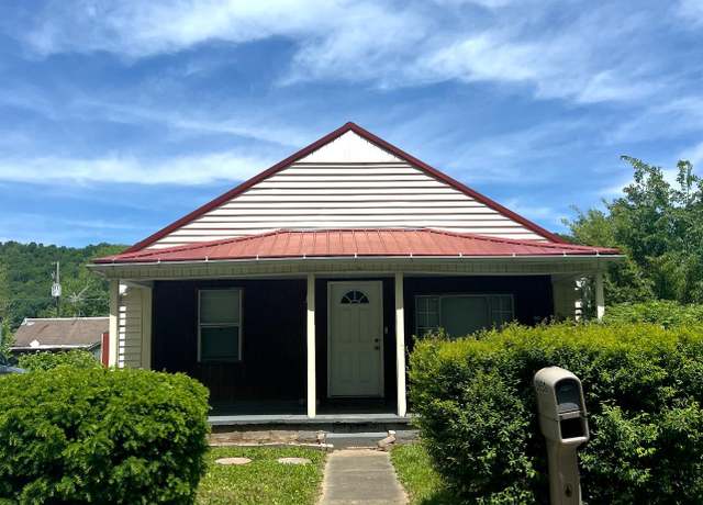 Property at 3650 Riverside Drive Dr, Huntington, WV 25705, 3 beds, 1 bath