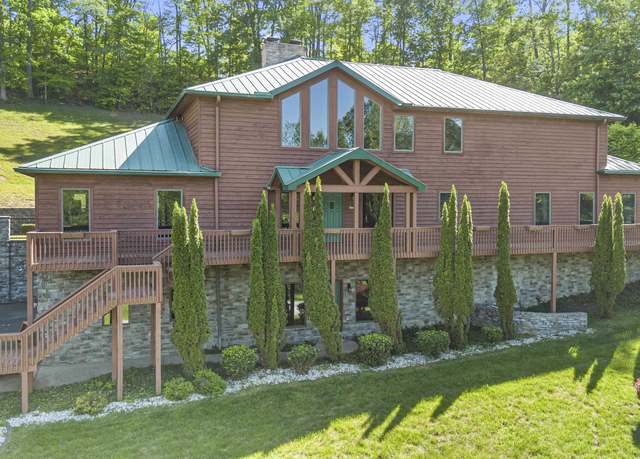 Property at 2860 Oakwood Ct, Flatwoods, KY 41139, 5 beds, 4.5 baths