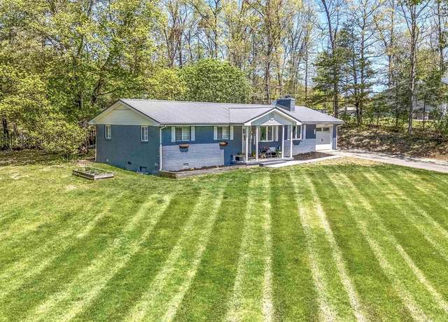 Property at 306 Poplar Lane Ln, Morehead, KY 40351, 3 beds, 1.5 baths