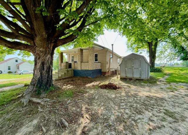 Property at 3106 Charles Street St, Ashland, KY 41102, 2 beds, 1 bath