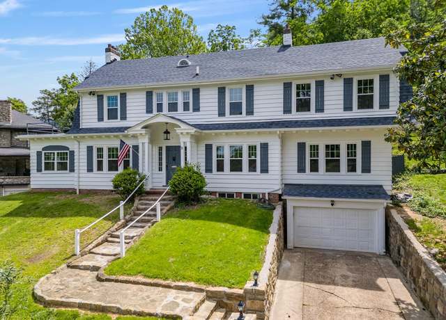 Property at 3 Willow Glen Drive Dr, Huntington, WI 25701, 4 beds, 3.5 baths