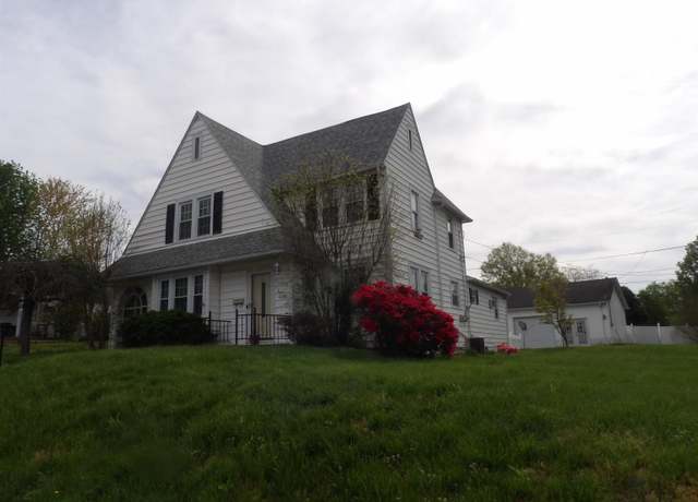 Property at 2720 Bruce Dr, Ashland, KY 41102, 4 beds, 2 baths