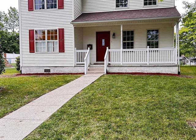Property at 3255 Ridgeway Dr Dr, Ashland, KY 41101, 3 beds, 2.5 baths