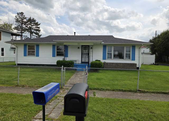 Property at 405 E 2nd Street St, Grayson, KY 41143, 3 beds, 1 bath