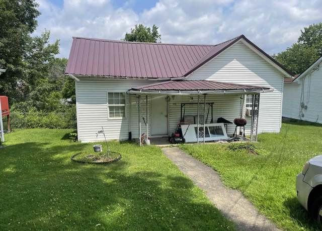 Property at 569 1/2 Blackburn Avenue Ave, Ashland, KY 41102, 2 beds, 1 bath