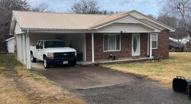 Photo of 1024 Sterling Ct, Ashland, KY 41102